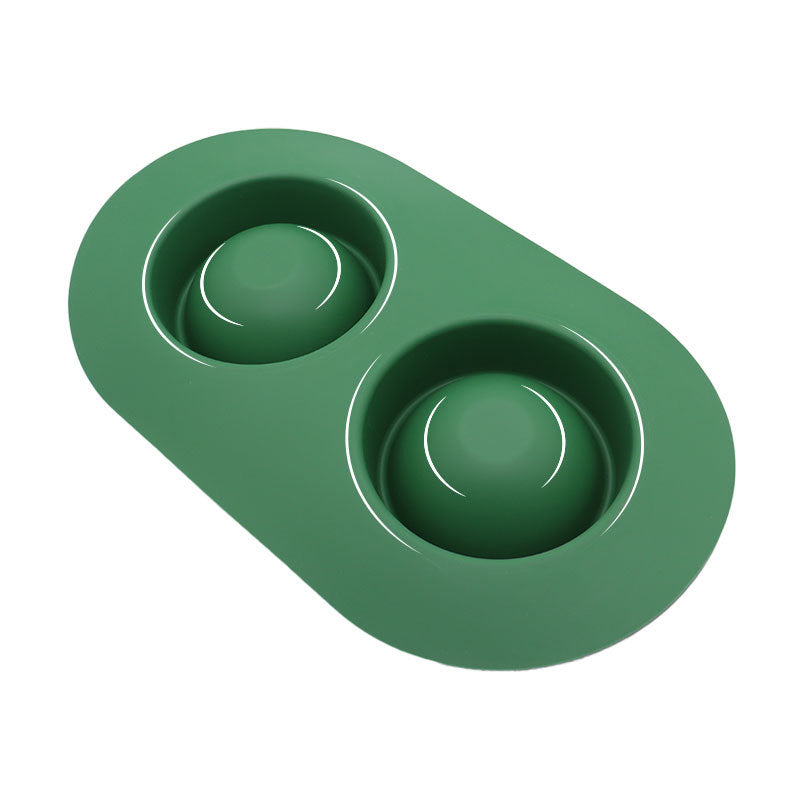 Splash-Proof Pet Bowl for Less Mess Daily.
